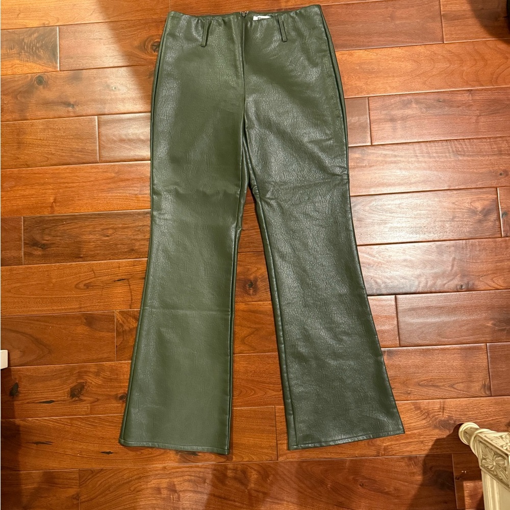 Tiger Mist Teddie PU green leather pants